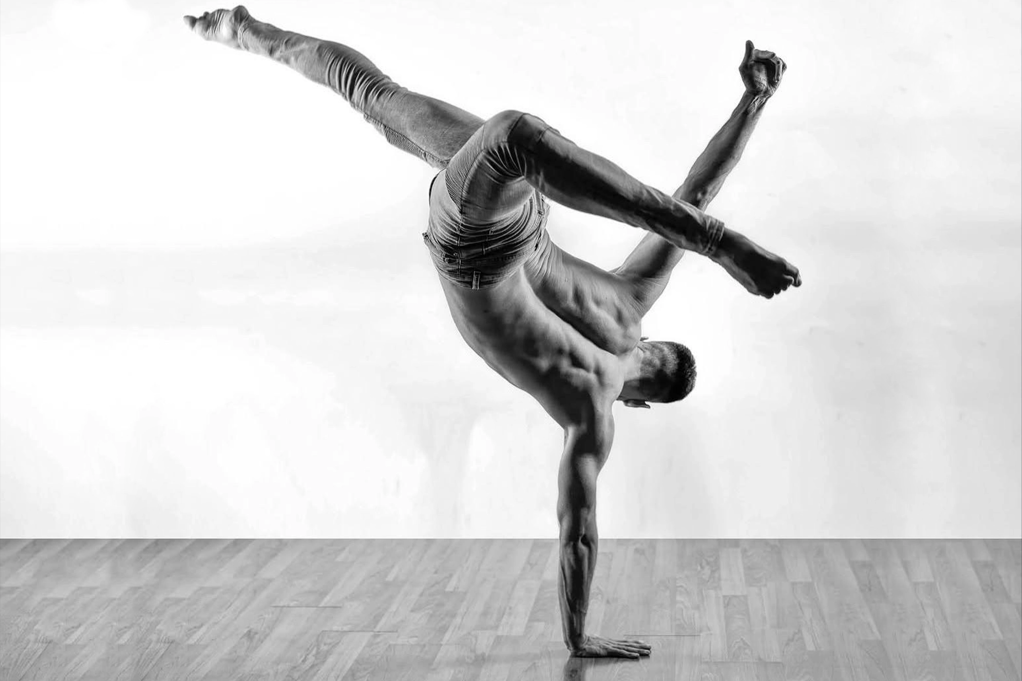 Modern Contemporary – Laboratorio Coreografico con Nicola Forlani